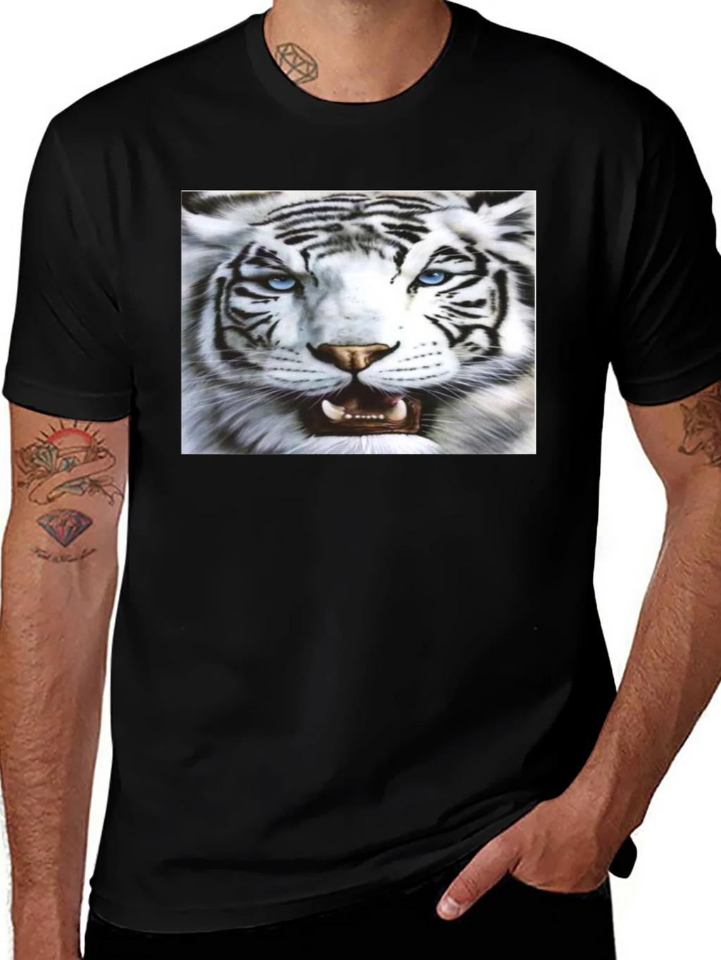 Bold Tiger Graphic Black T-Shirt product image 1