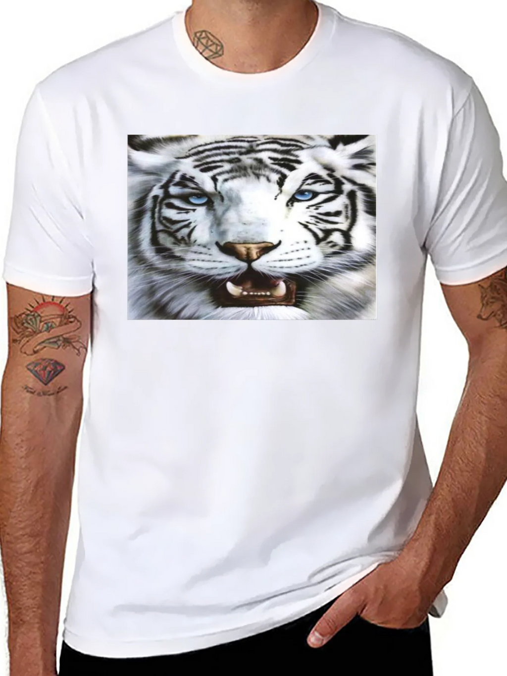 Bold Tiger Graphic Black T-Shirt product image 10